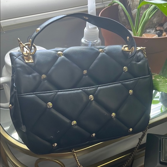 Black Quilted Chain Shoulder Bag - Picture 2 of 4